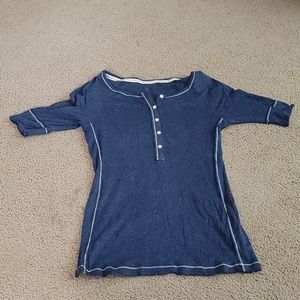 GAP quarter sleeve t-shirt